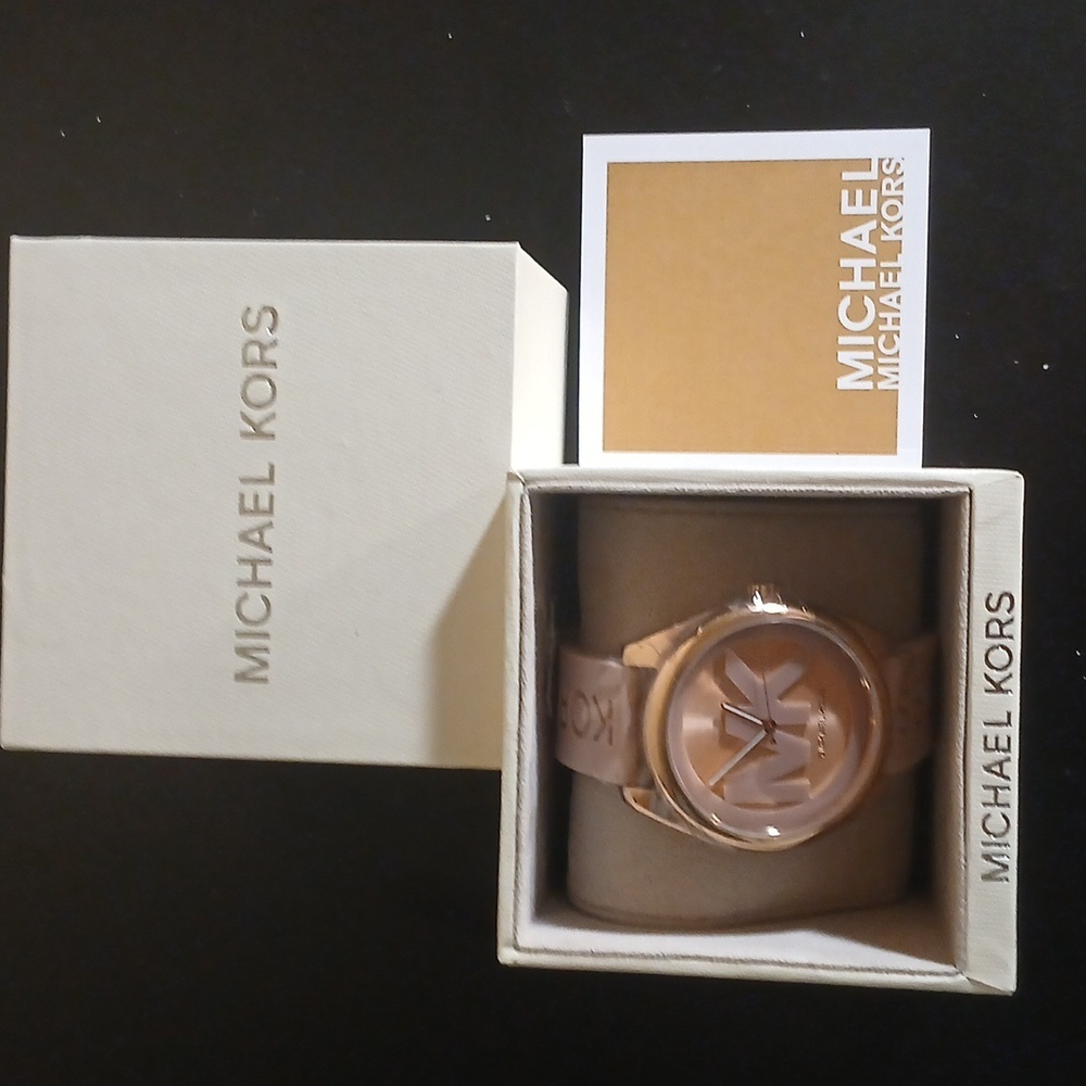 Michael Kors Pink and Gold Logo Dial Silicone Strap Watch - Picture 10 of 10